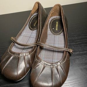 Autumn Run Shoes Size 7.5